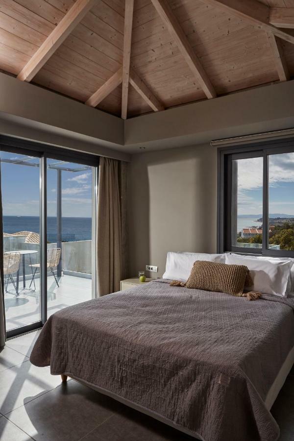 Villa Sea Front Spathion Exterior photo