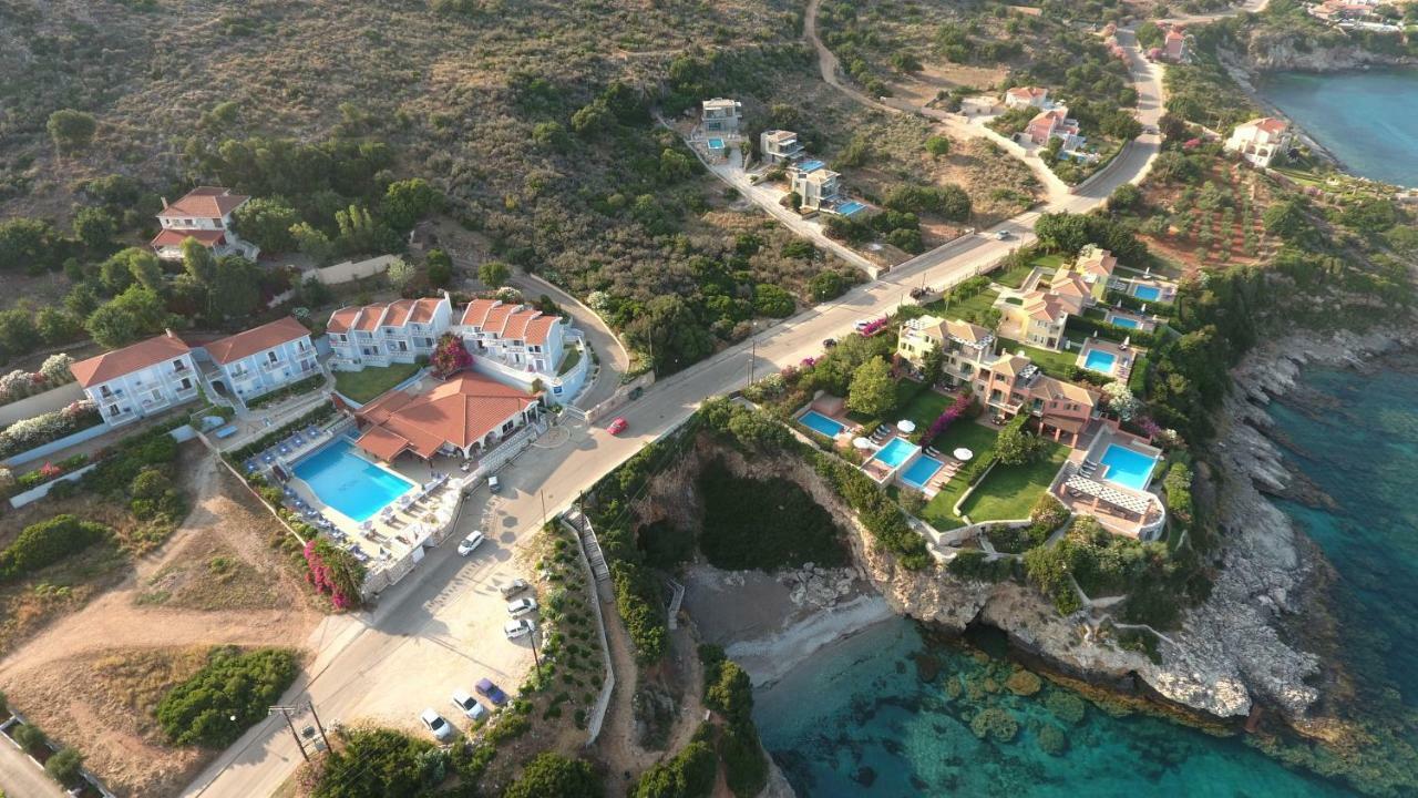 Villa Sea Front Spathion Exterior photo