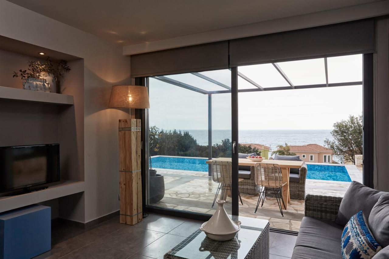 Villa Sea Front Spathion Exterior photo