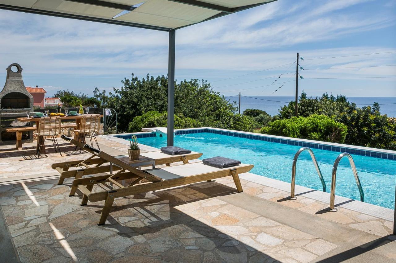 Villa Sea Front Spathion Exterior photo